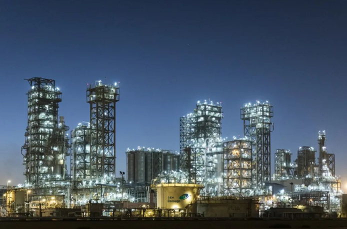 英丽股份资讯｜市值超600亿美金！全球化工及新材料行业迎来新巨头！